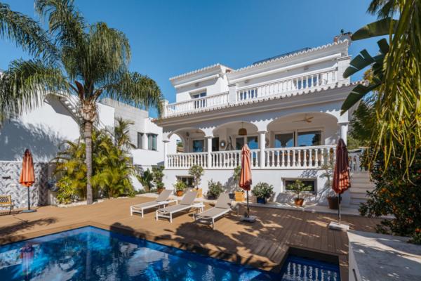 4 Bedroom, 3 Bathroom, Villa for Sale in Marbella Golden Mile